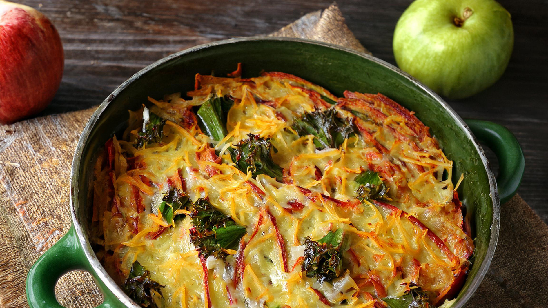 Rezeptbild für Grünkohlauflauf mit Apfelringen