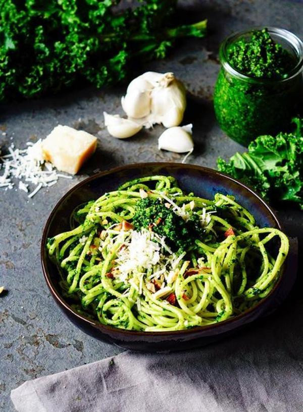 Produktfoto zu Spaghetti mit Grünkohl-Pesto